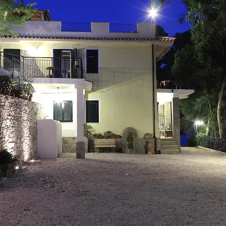 La Gatta Del Cilento 몬테코리스